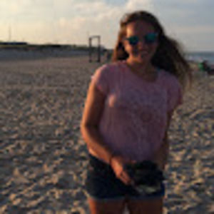 Meet your Posher, Alicia